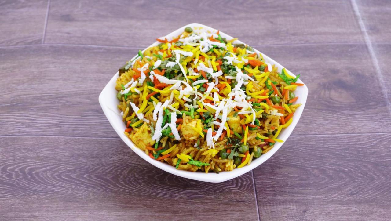 Hotel Grand Shyam- In Front Of New Delhi Railway Station-Couple Friendly 新德里 外观 照片