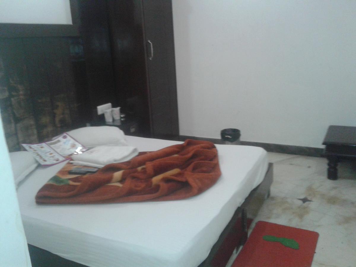 Hotel Grand Shyam- In Front Of New Delhi Railway Station-Couple Friendly 新德里 外观 照片